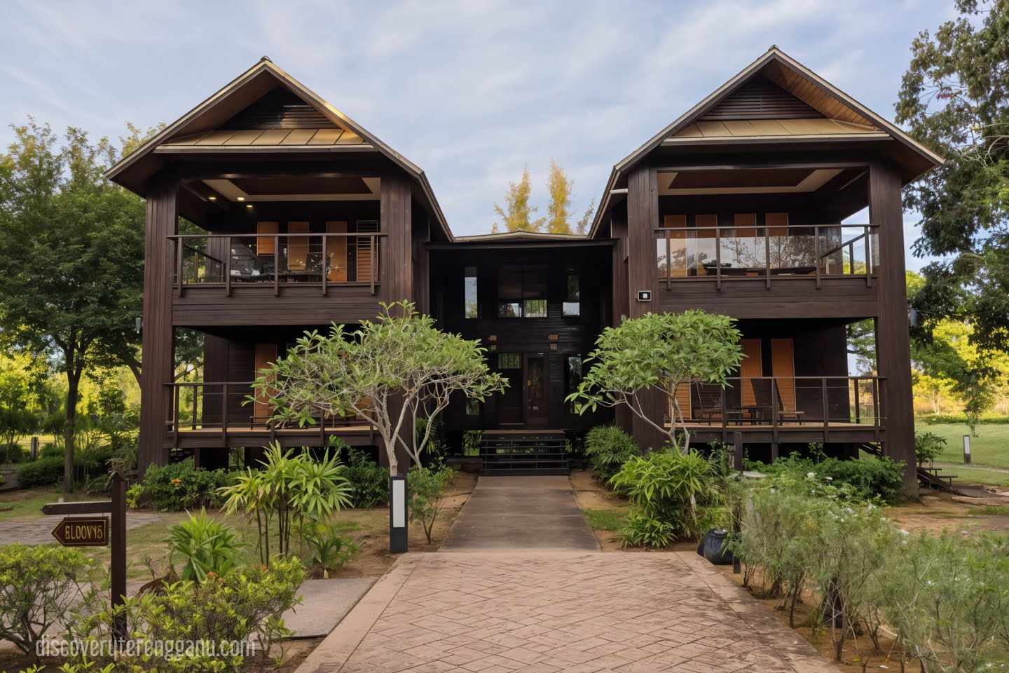 The Langit Duyong Marina Resort