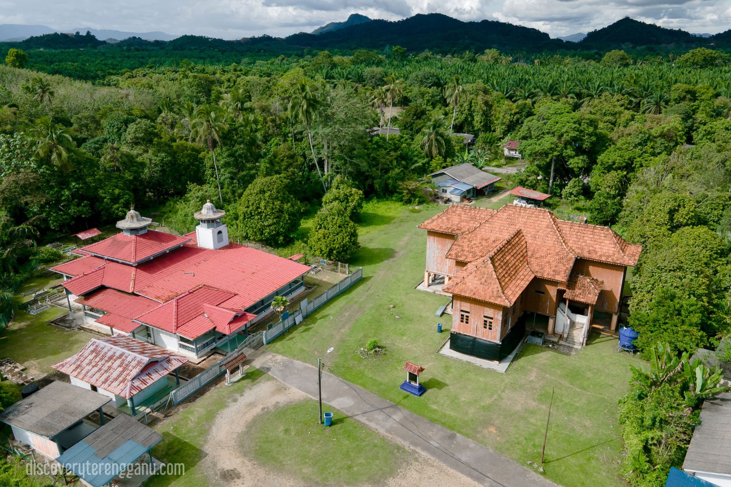 Rumah Jambi di Kampung Pasir Gajah