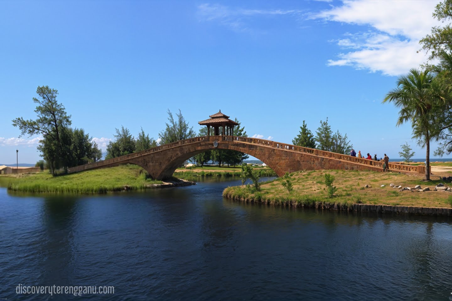 Jambatan Pantai Air Tawar