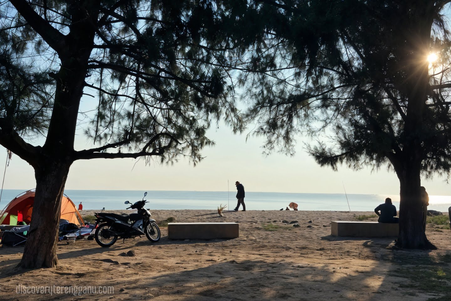 Pantai Seberang Takir