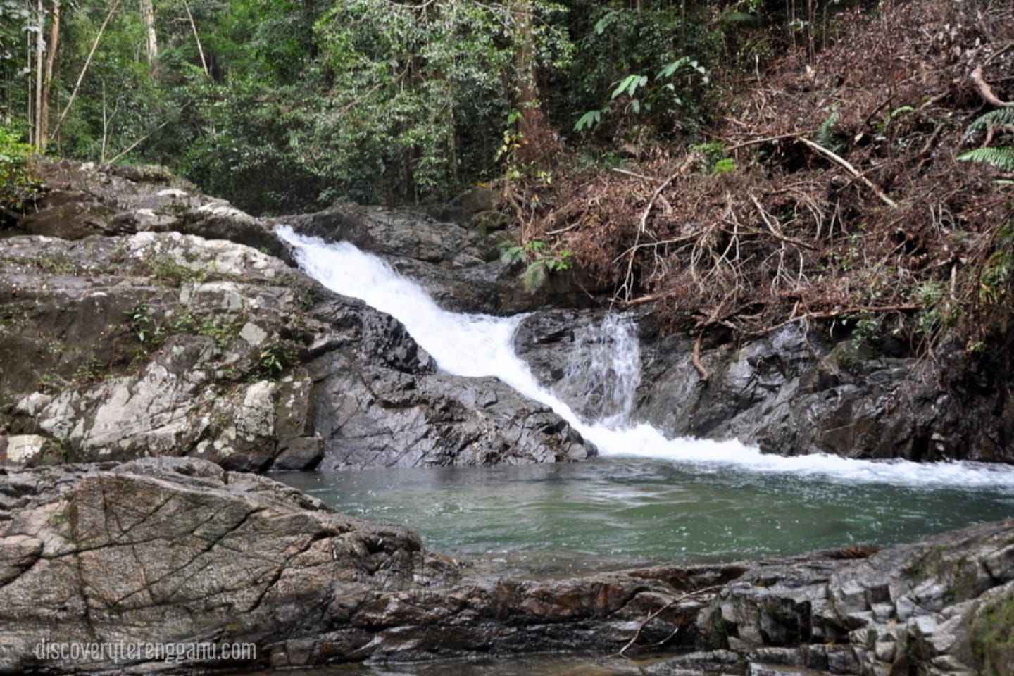 Air Terjun Jeram Penitih