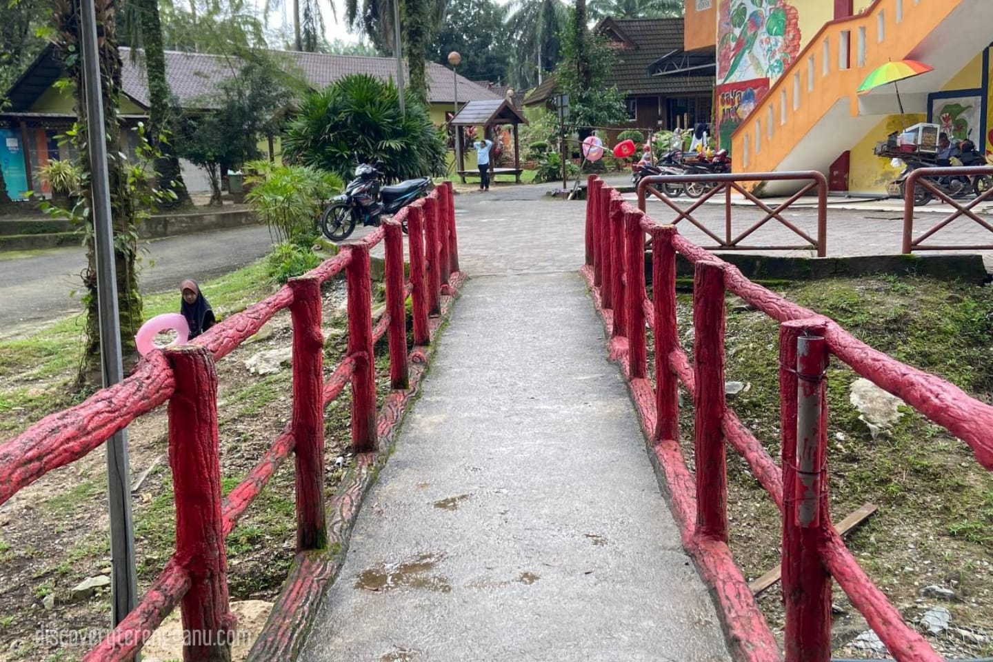 Kolam Air Panas La (La Hot Spring)