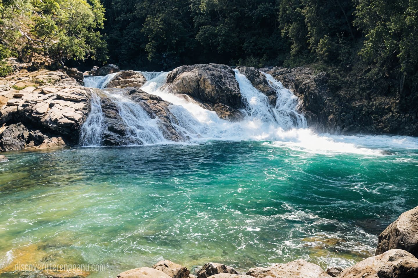 Lata Kolam Air Deru Ecopark