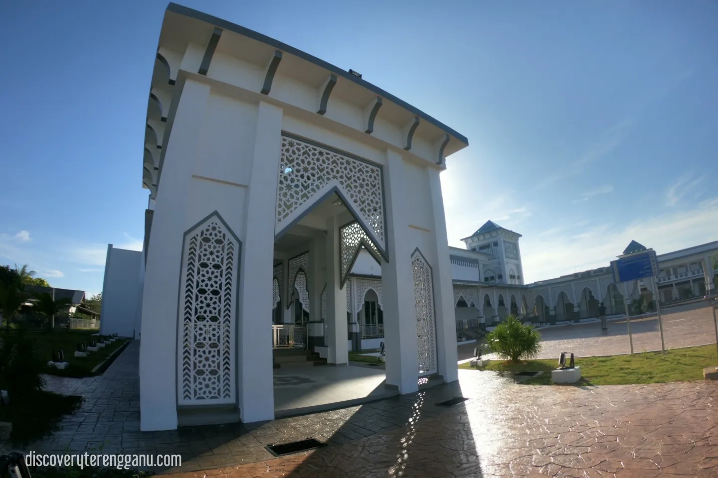 Masjid Kampung Seberang Takir
