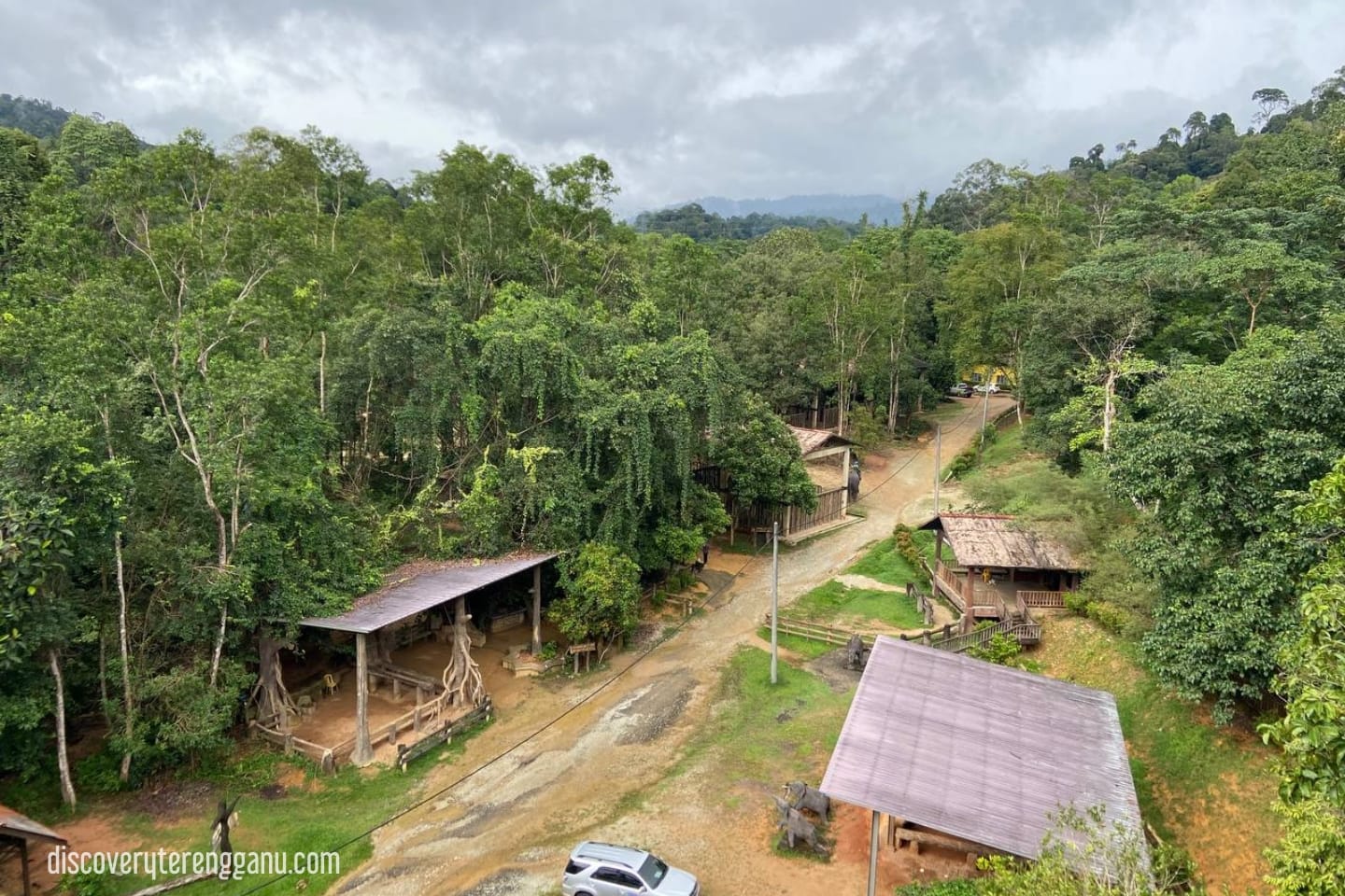 Pemandangan di KECV