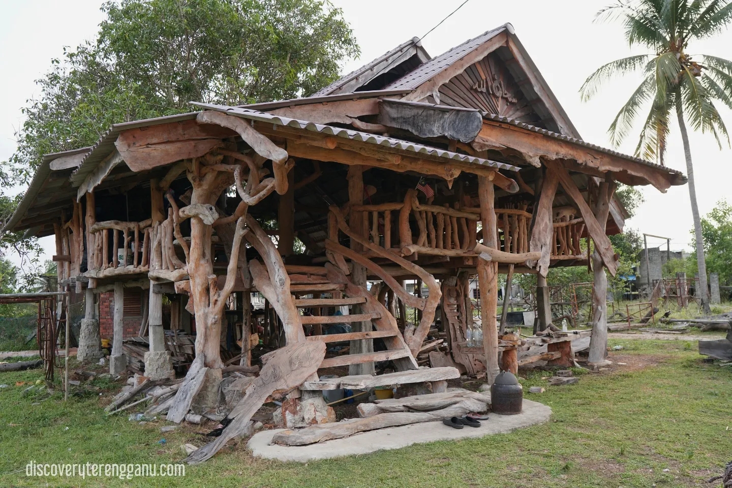 Surau Kayu Unik (Langgar Rindu)