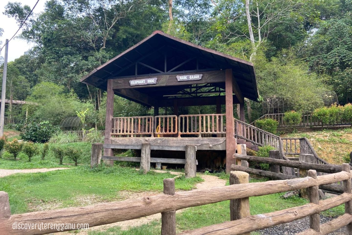 Tempat Naik/Menunggang Gajah di KECV