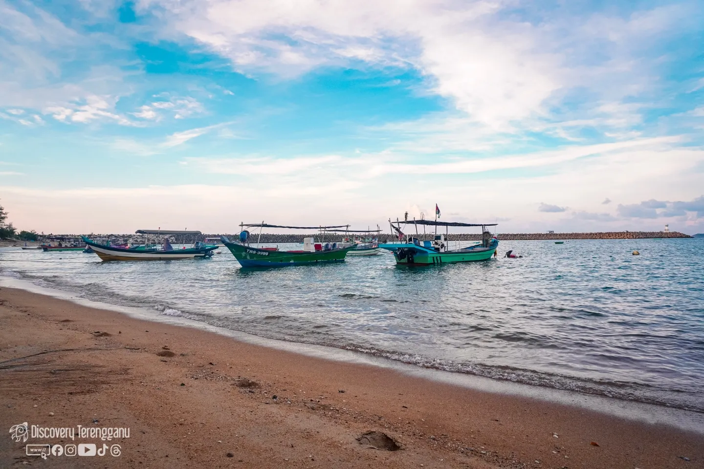 Pantai Pulau Kekabu