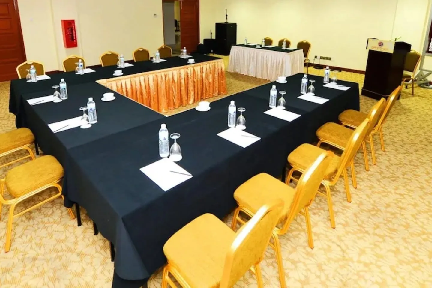 The Grand Puteri Hotel