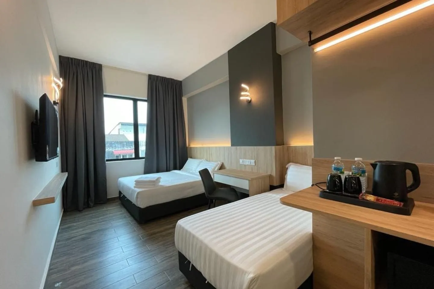 Citi Plaza Hotel & Suites