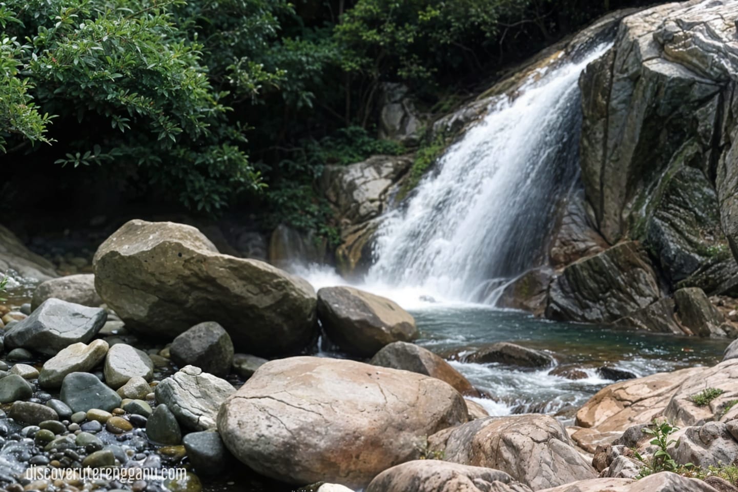 Air Terjun Sekayu