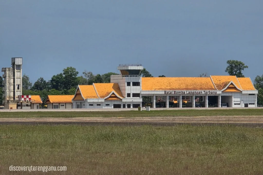 Lapangan Terbang Sultan Mahmud