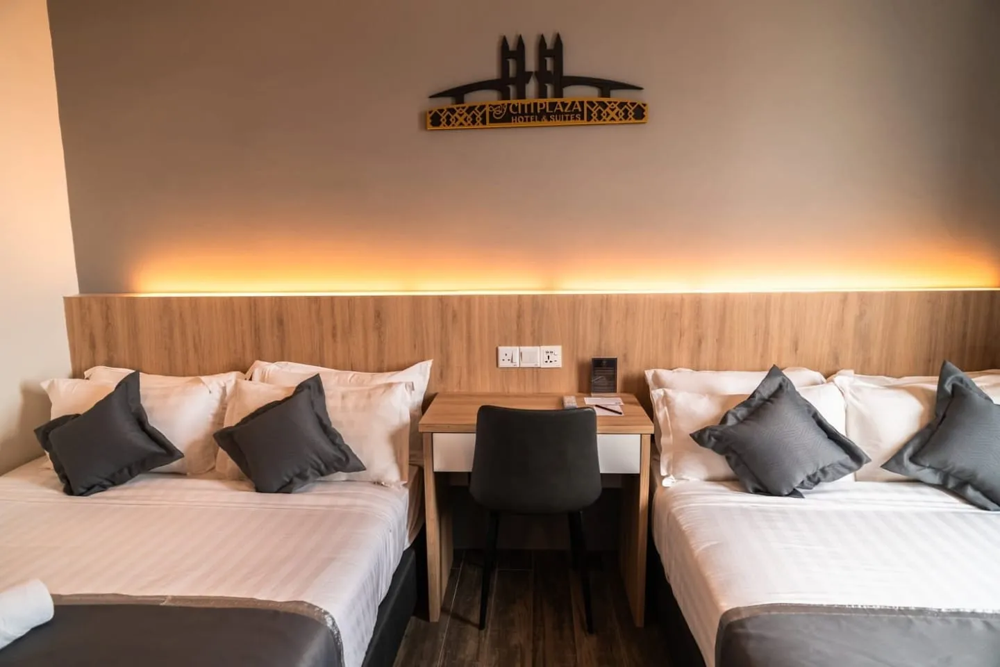 Citi Plaza Hotel & Suites