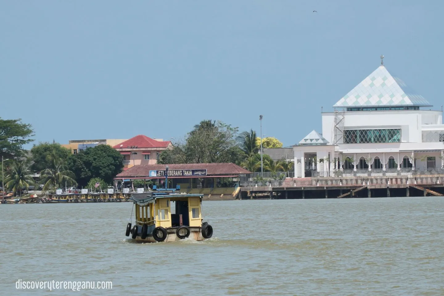 Jeti Bot Penambang Seberang Takir