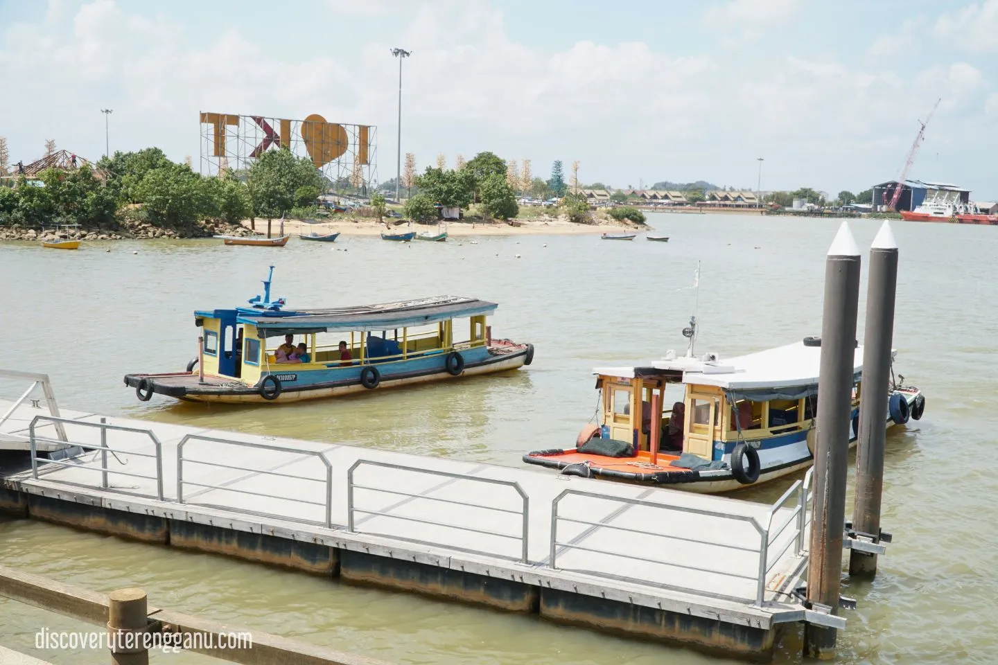 Jeti Bot Penambang Seberang Takir