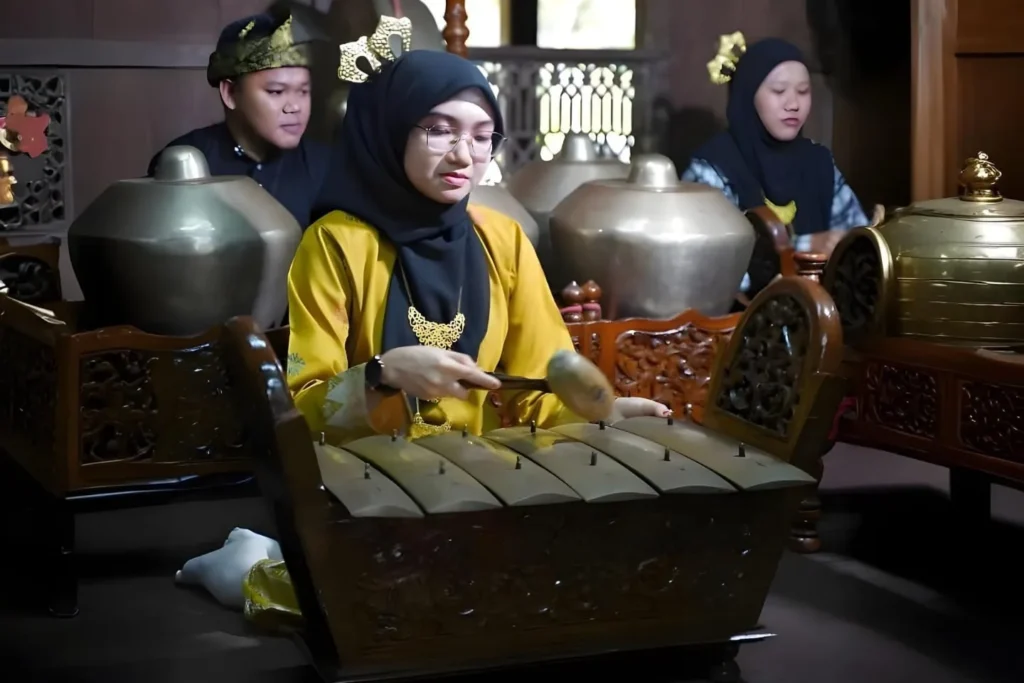Gamelan Melayu: Sejarah dan Keindahan Irama Tradisional