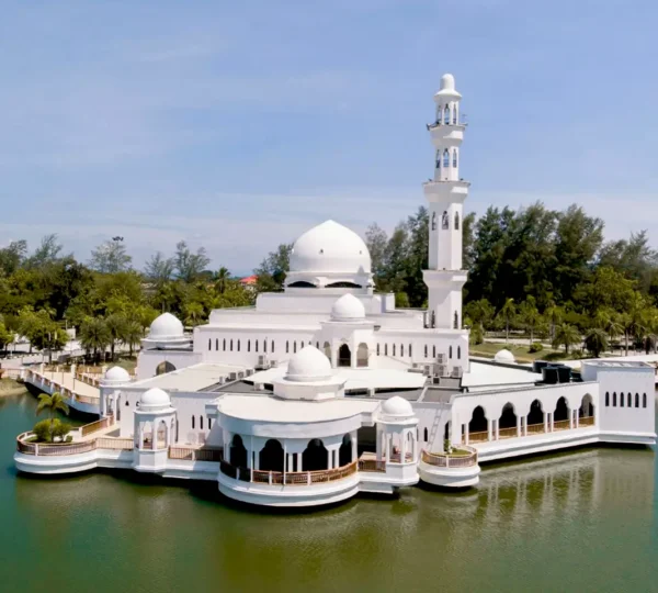 Masjid Tengku Tengah Zaharah (Masjid Terapung)
