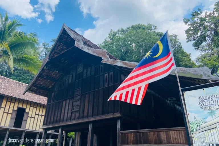 Rumah Bujang Berserambi Selasar (2) 04121511
