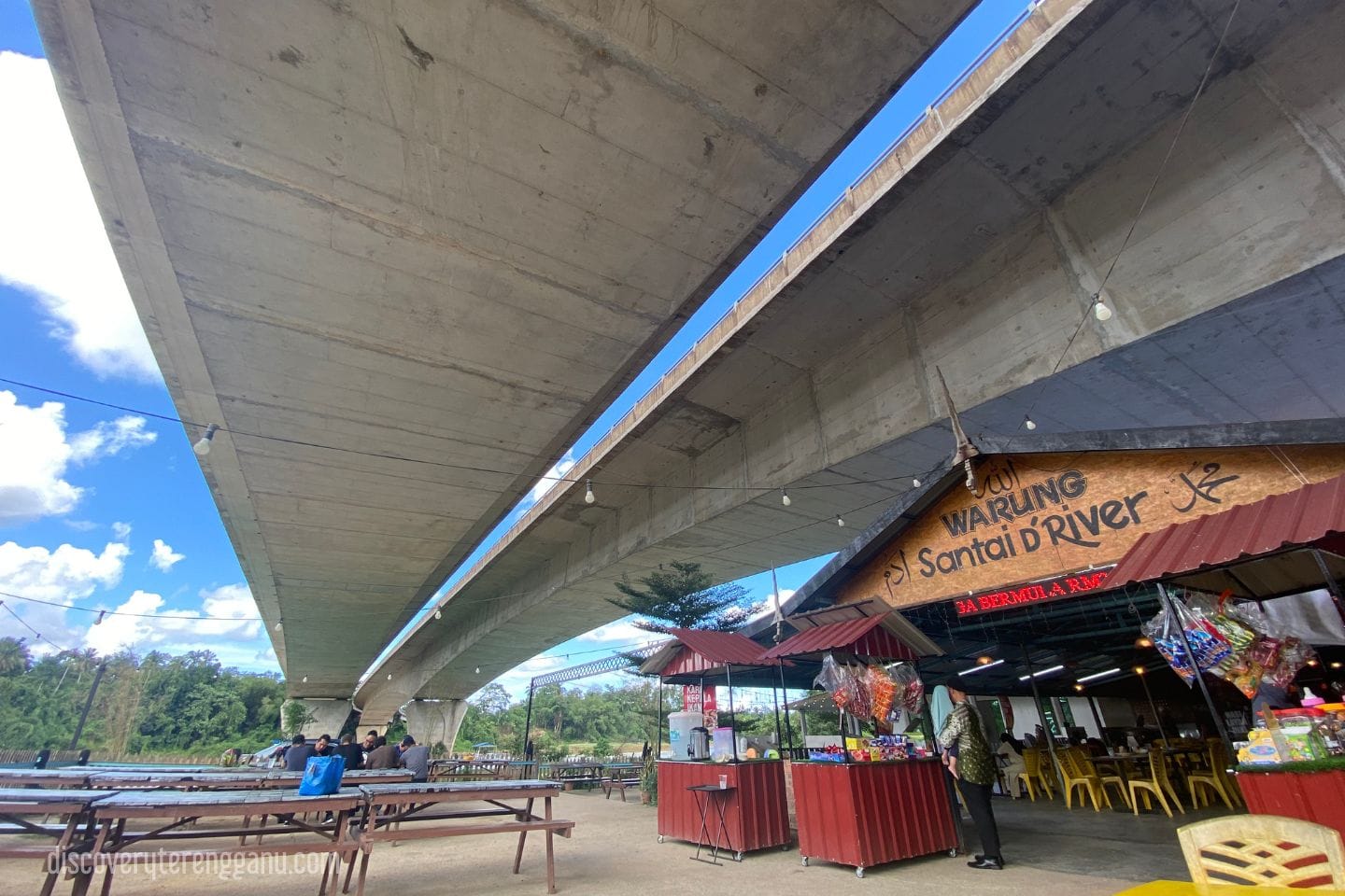 Warung Santai D'River (Kari Kepala Ikan)