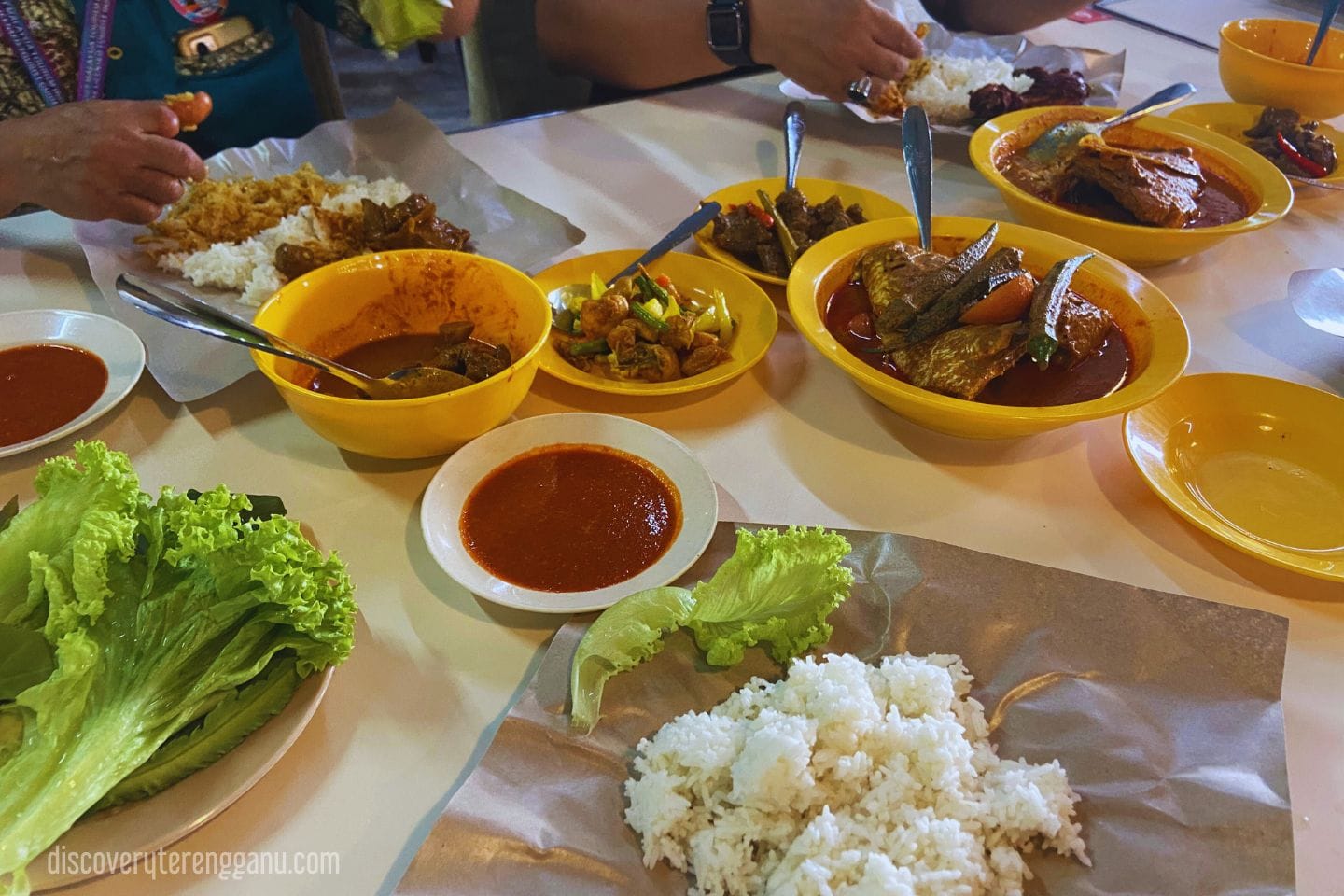 Warung Santai D'River (Kari Kepala Ikan)