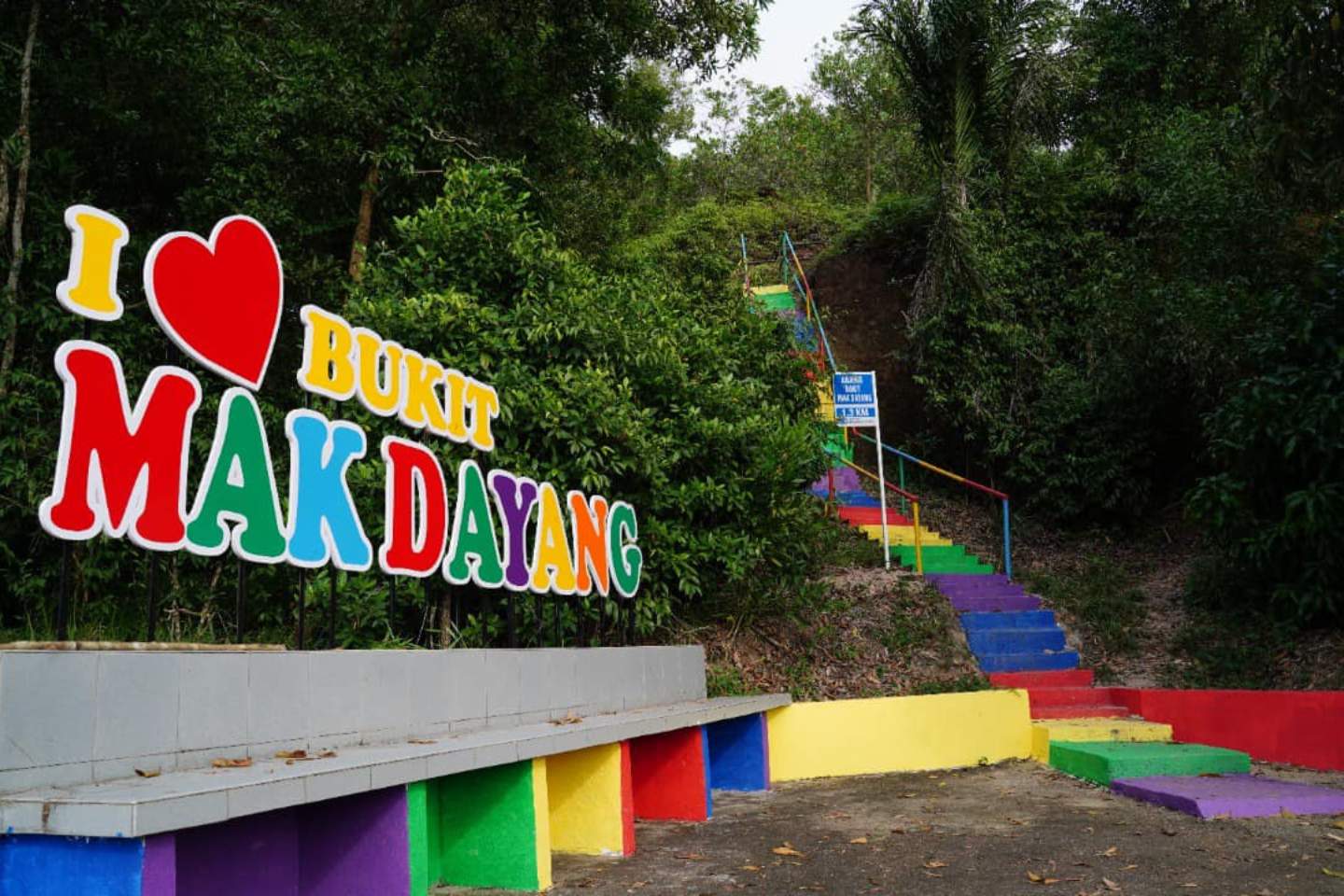 Bukit Mak Dayang