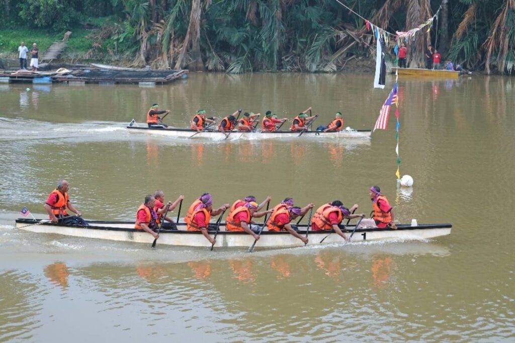 Perlumbaan Perahu Tradisi