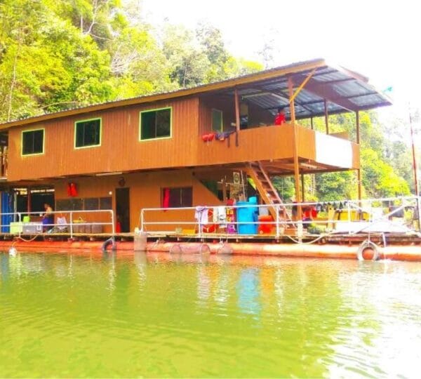 Impian Kenyir Houseboat Cover Photo