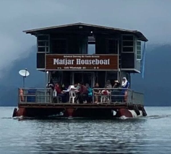 Mat Jar Houseboat Cover Photo