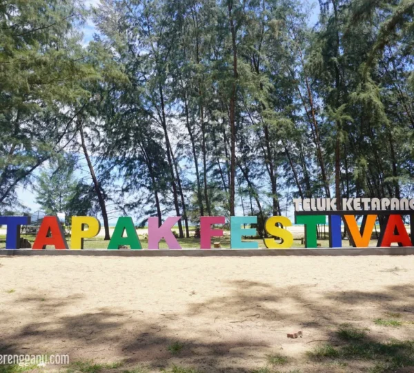 Tapak Festival Pantai Teluk Ketapang