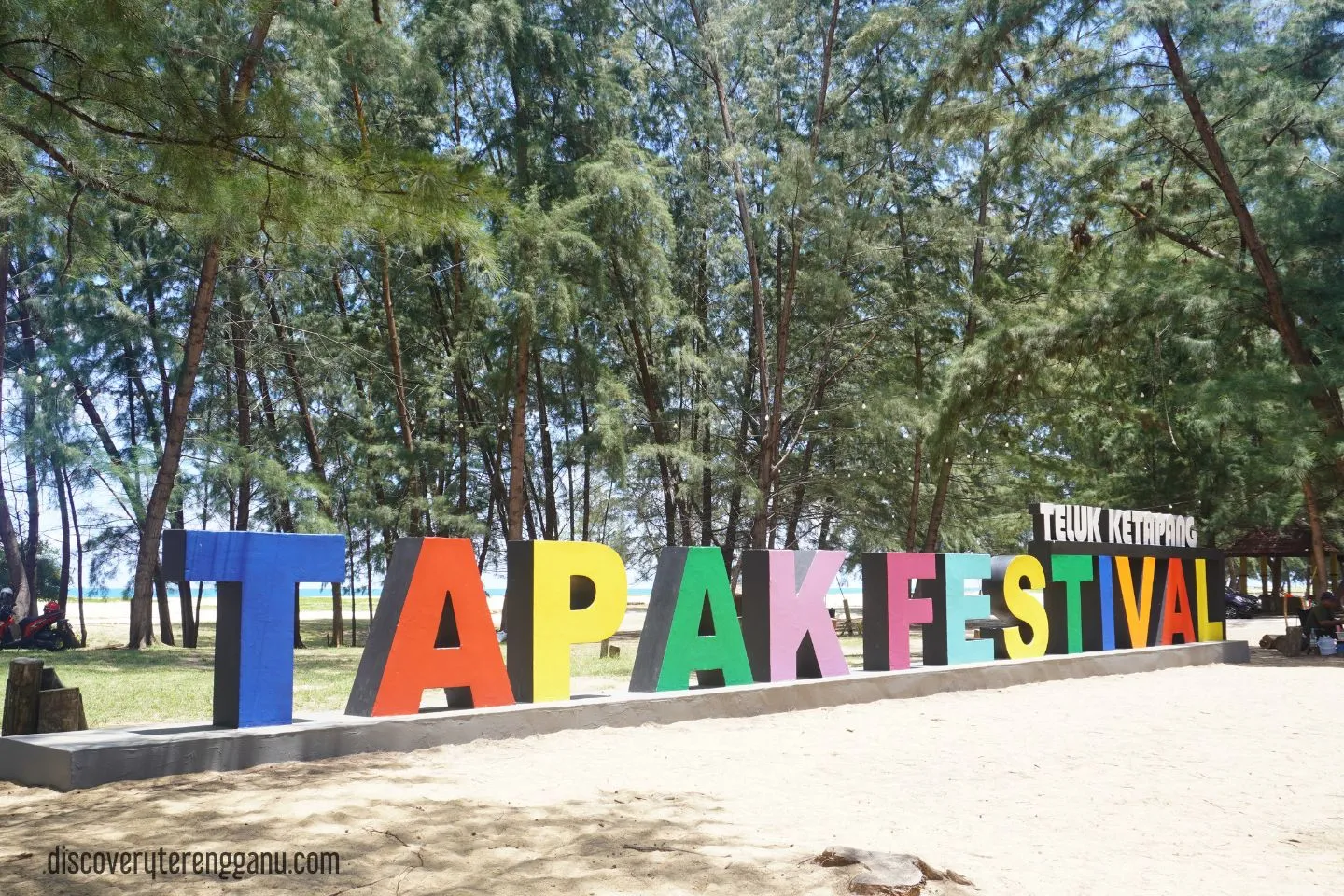 Pantai Teluk Ketapang