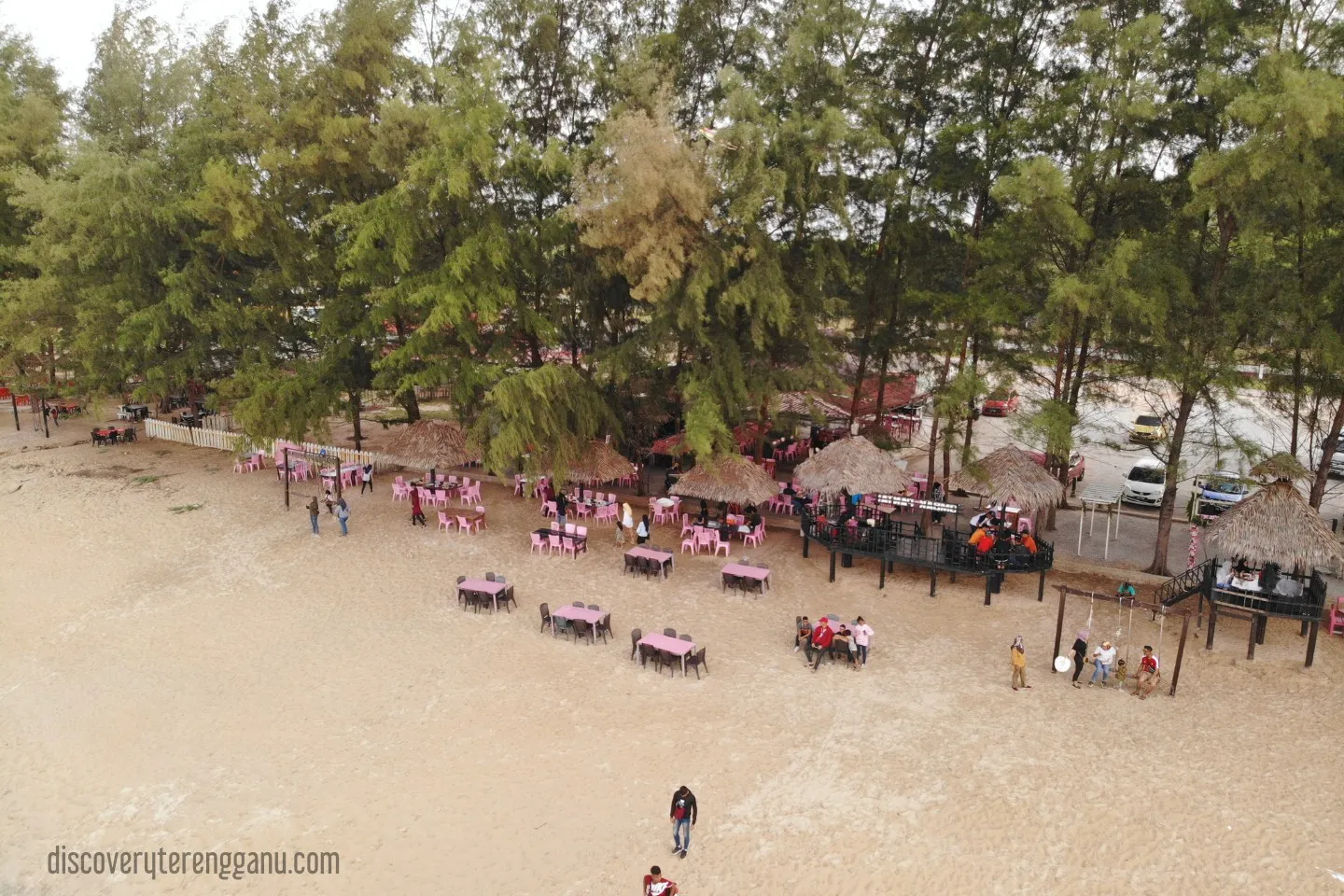Pantai Penarik