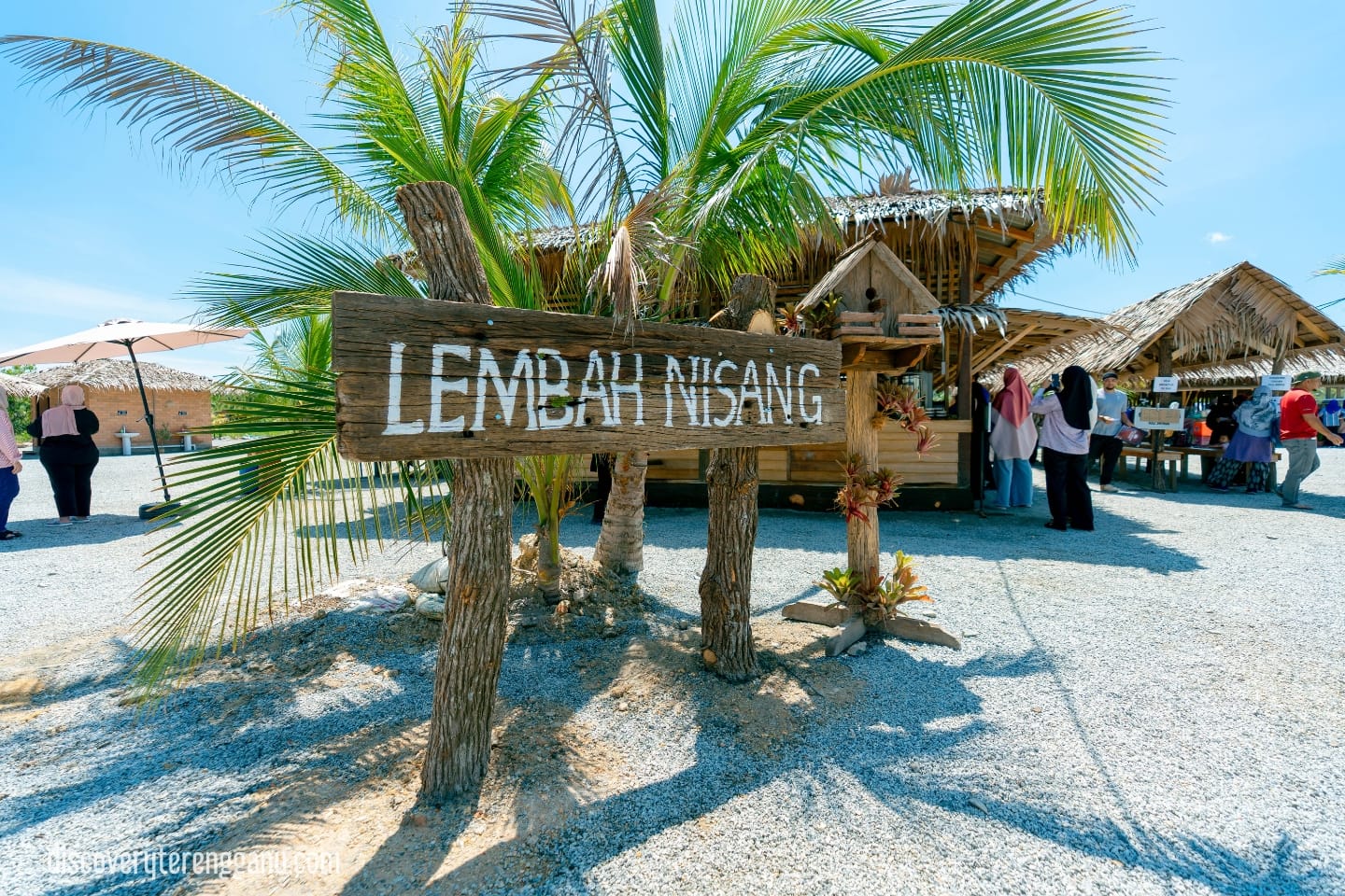 2. Lemboh Nisang By Che Na
