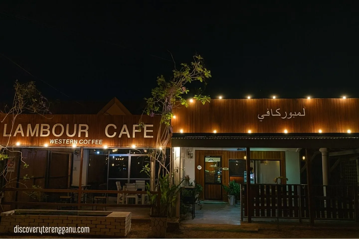 18. Lambour Cafe