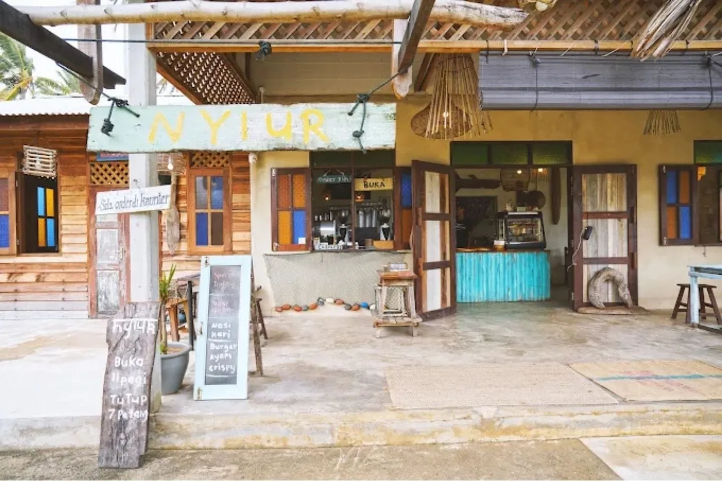 17. Nyiur Pantai Sauh