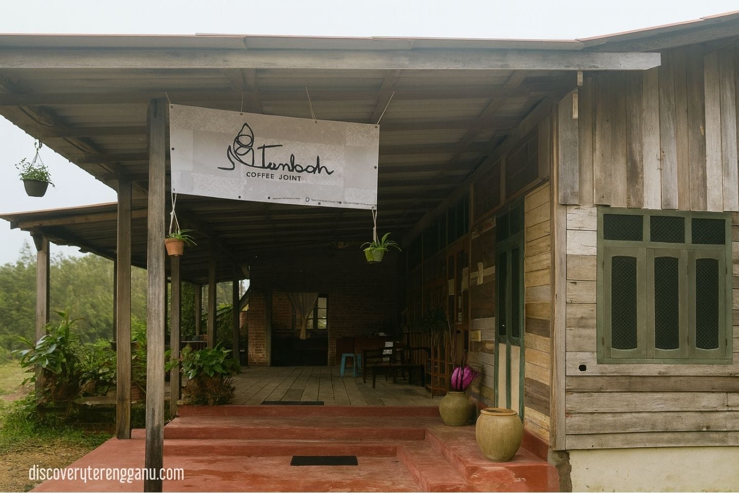 25. Tumboh Coffee Bar