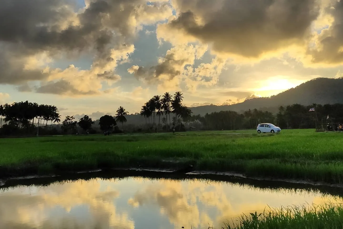 6. Kampung Padang Maras