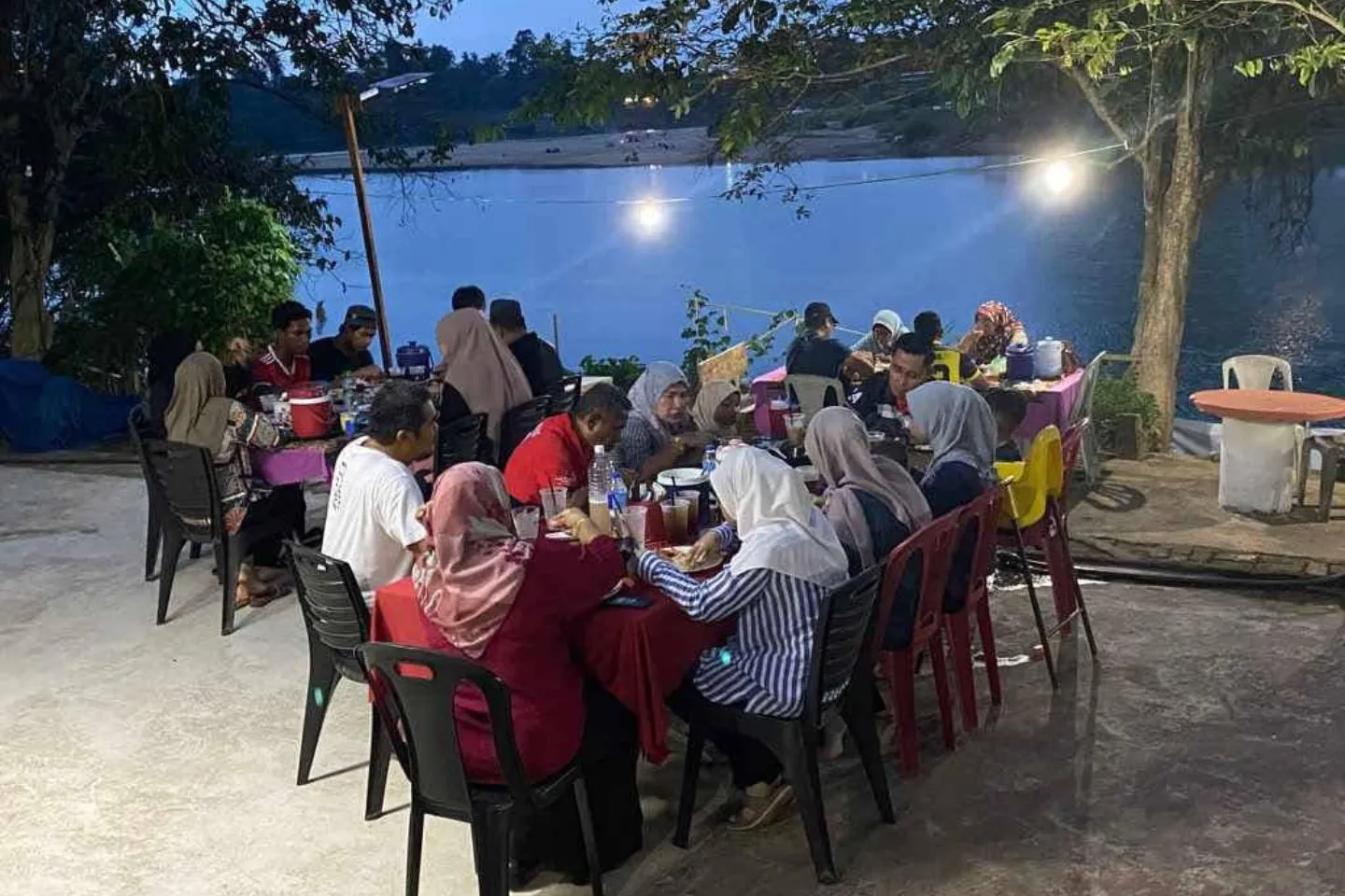 7. Medan Ikan Bakar i-Brang