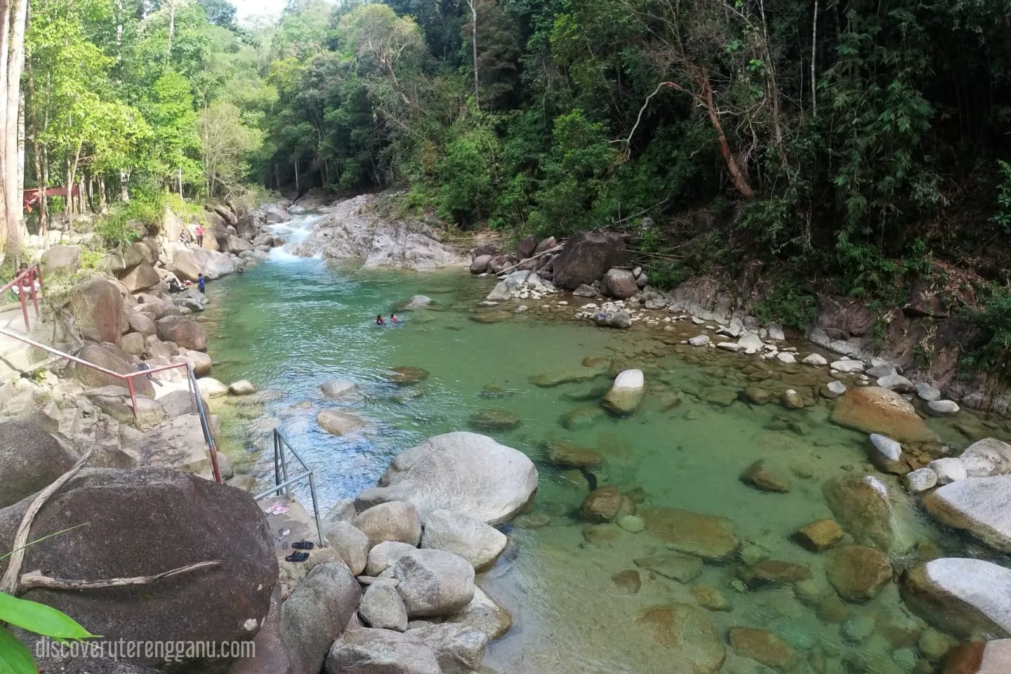 Lata Kolam Air Deru Ecopark