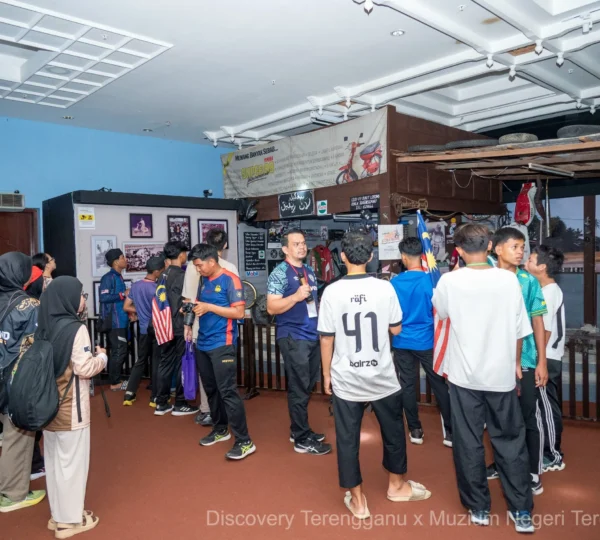10 Bermalam di Muzium 2024