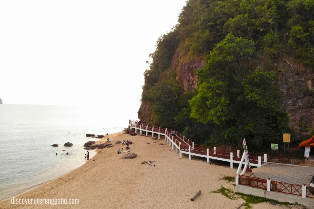 Pantai Bukit Keluang