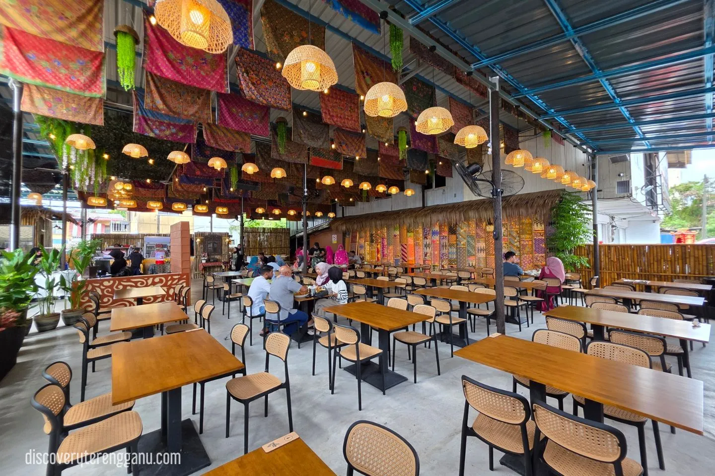 Restoran Pior Ganu 17121400