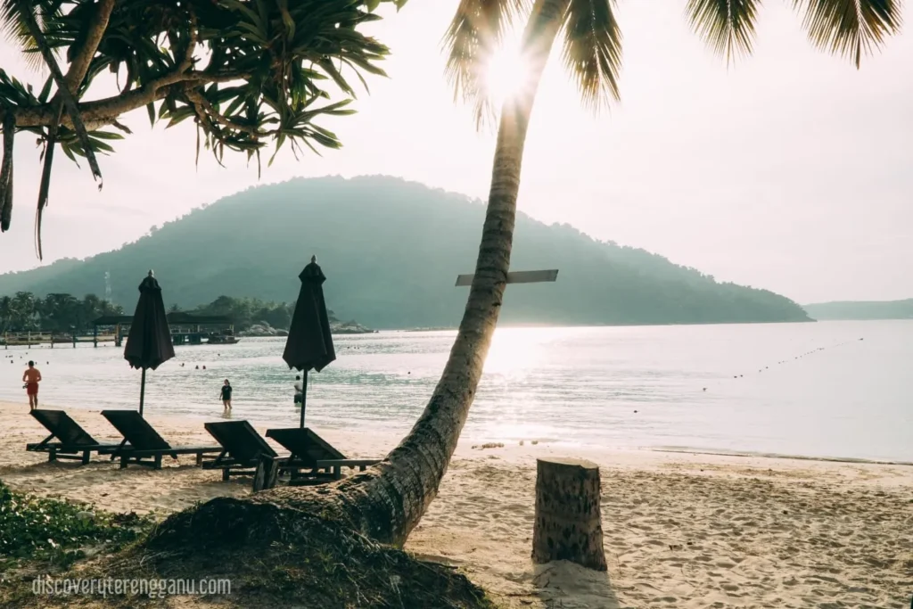 Suasana Pulau Perhentian 18121051
