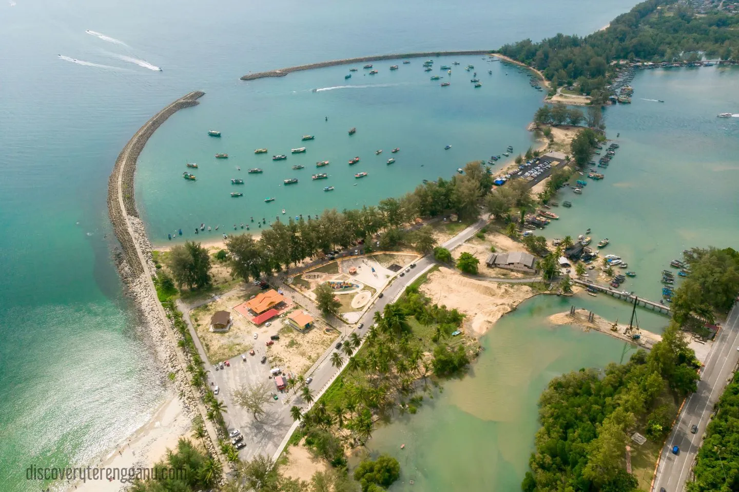 11. Pantai Pulau Kekabu