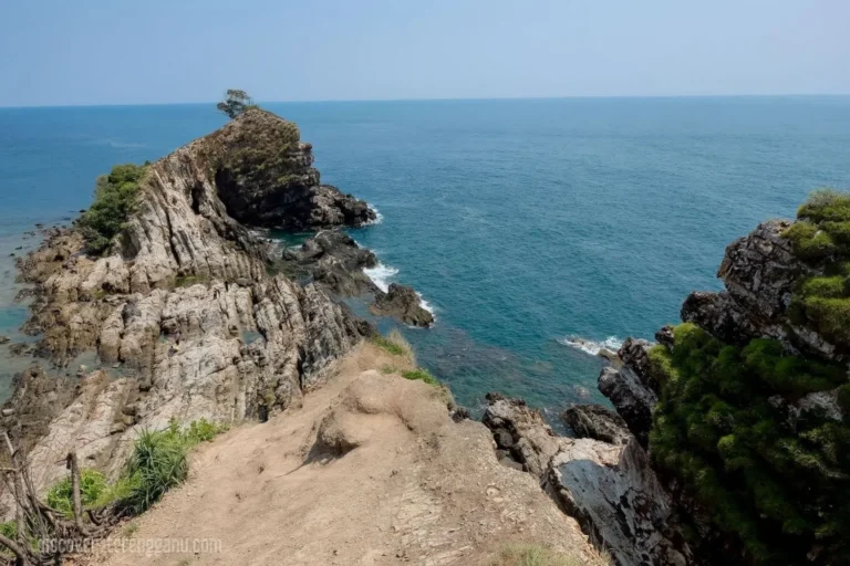 Bukit Singa Pulau Kapas: Laluan Hiking & Tips Keselamatan