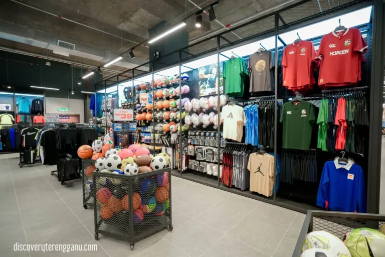 Pilihan Produk yang Luas di Sports Direct 02121638