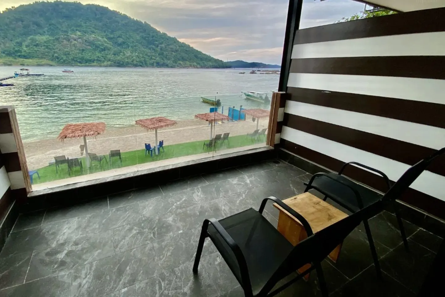 The Barat Perhentian