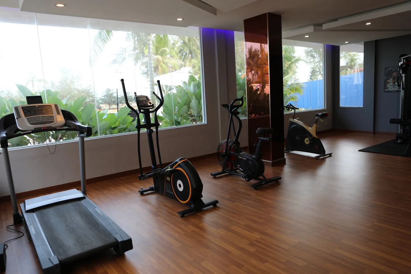 Primula Beach Hotel