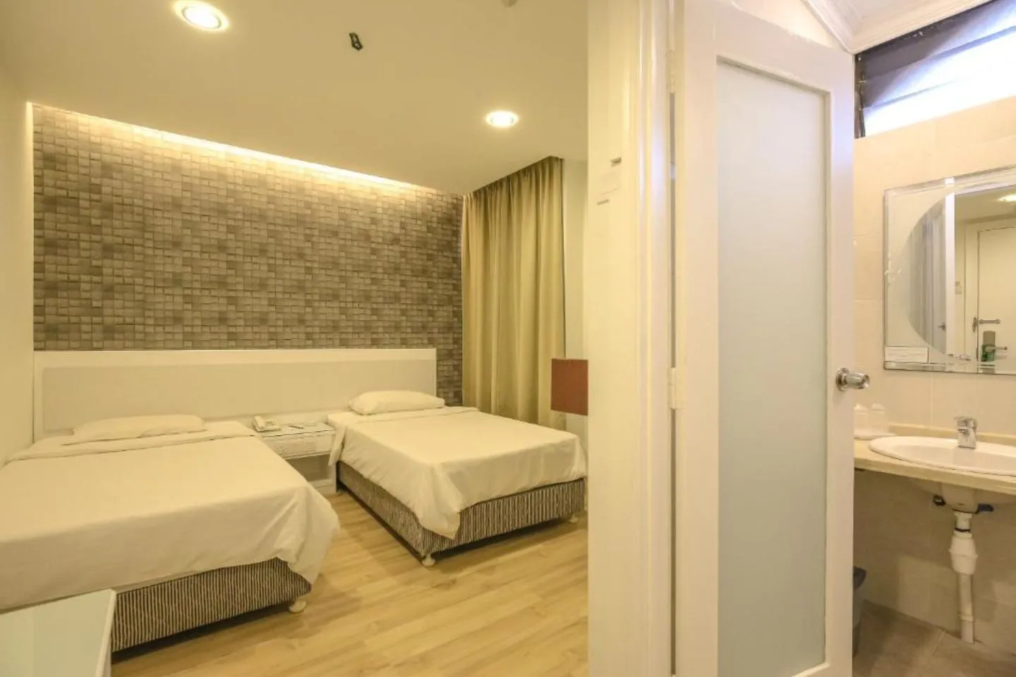 Ming Star Hotel