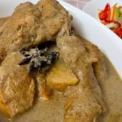 Nasi Kuning Ayam Kurma 19081247