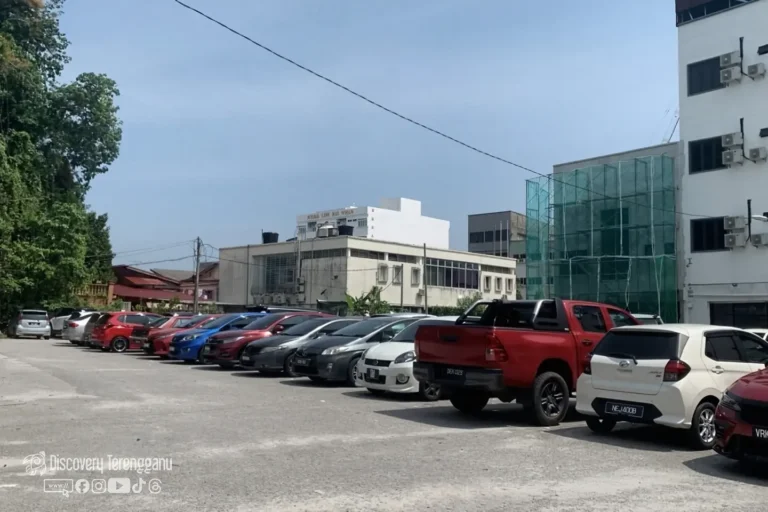 Kawasan parking Arena Boutique Hotel, Cabang Tiga